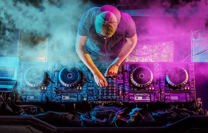 DJ, Sound & Lighting Setup